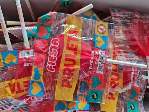 Sucette coeur cerise (vendu à l'unité)